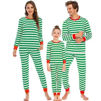 2022 Новогодние Пижамы для семейных пар Комплект одежды для мамы и детей Рождественская Семейная пижама в подарок