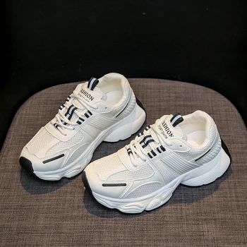 Женская вулканизированная обувь; летняя простая модная спортивная обувь для женщин; Новинка 2023 года; дышащие удобные кроссовки для бега на шнуровке; 13