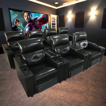 Первый этаж многофункционального дивана в каюте представляет собой современный откидывающийся одноместный диван VIP cinema engineering. 19