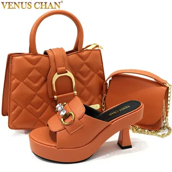 Тапочки, Женская обувь на платформе С металлическим украшением, итальянская обувь и сумки оранжевого цвета на высоком каблуке с открытым носком, соответствующий комплект 2023 21